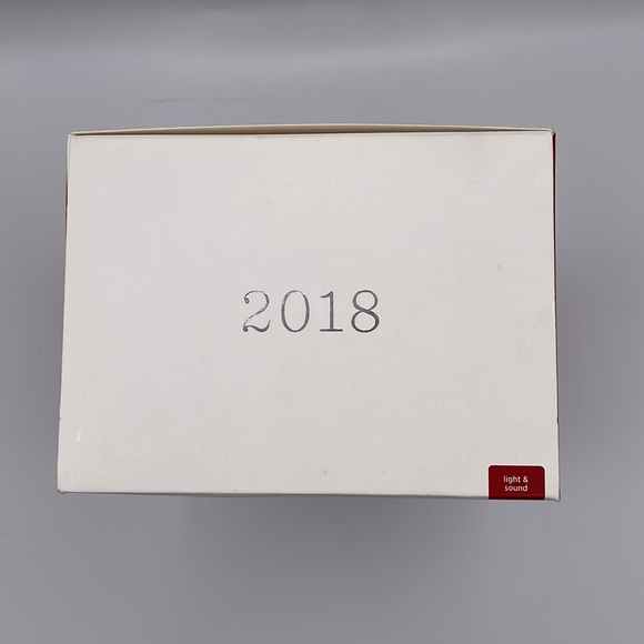 Hallmark Disney Pinocchio - Picture 2 of 4